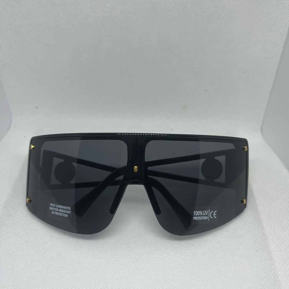 Black Frame Sunglasses